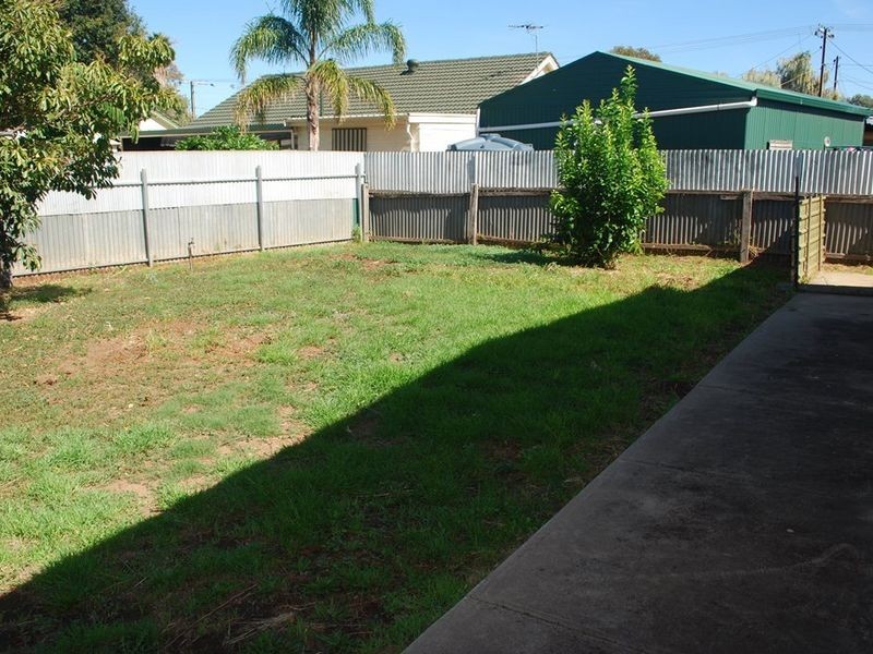 4 Trumper Ave, Parafield Gardens SA 5107