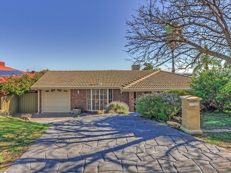 11 Lochhead Court, Wynn Vale SA 5127