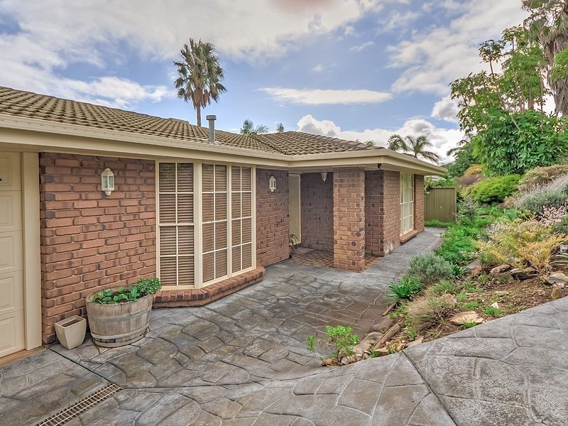 11 Lochhead Court, Wynn Vale SA 5127