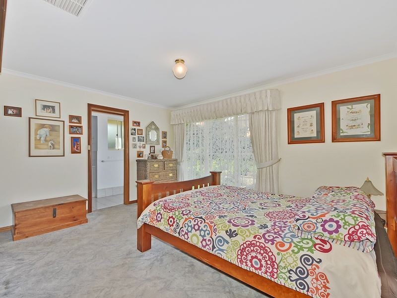 11 Lochhead Court, Wynn Vale SA 5127