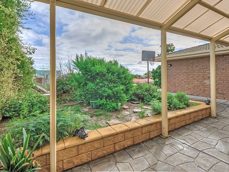 11 Lochhead Court, Wynn Vale SA 5127