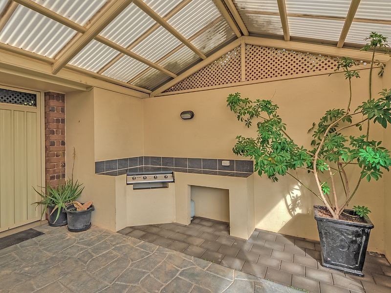 11 Lochhead Court, Wynn Vale SA 5127