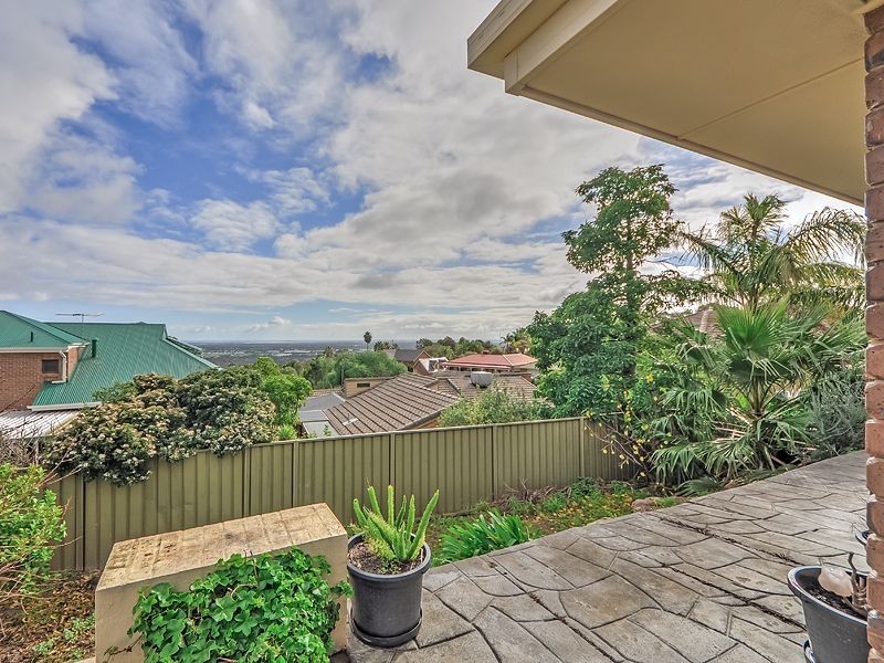 11 Lochhead Court, Wynn Vale SA 5127