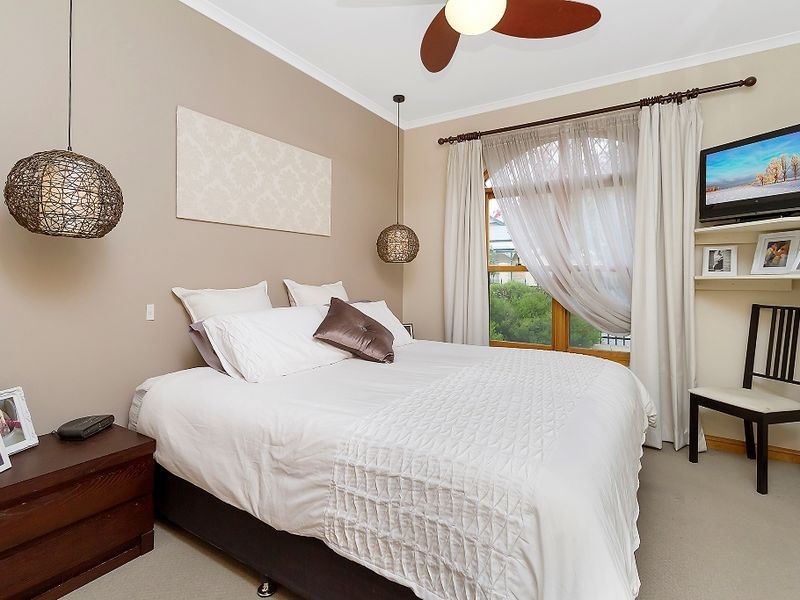 8 Dublin Place, Golden Grove SA 5125