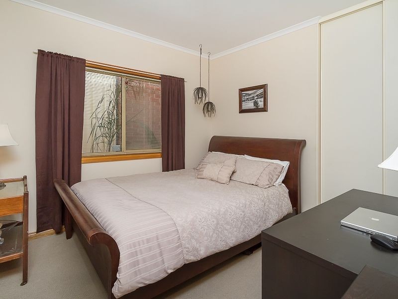 8 Dublin Place, Golden Grove SA 5125