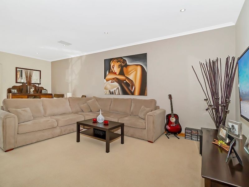 8 Dublin Place, Golden Grove SA 5125