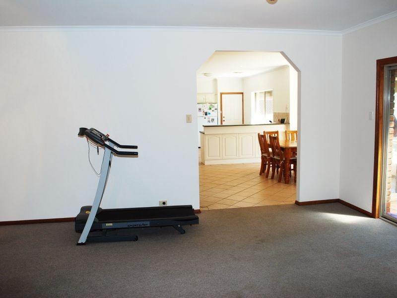 9 Chamberlain Court, Greenwith SA 5125