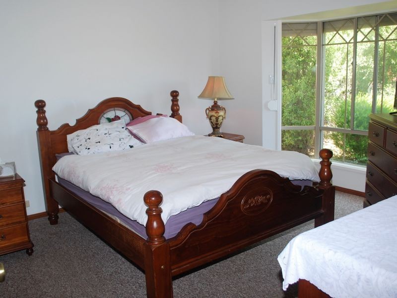 9 Chamberlain Court, Greenwith SA 5125