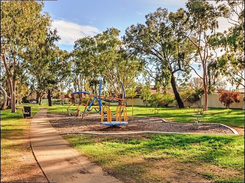 32 Tallering Avenue, Pooraka SA 5095