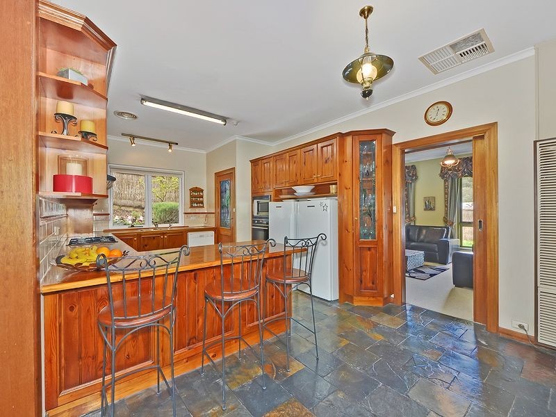 2 Grevillea Drive, Banksia Park SA 5091