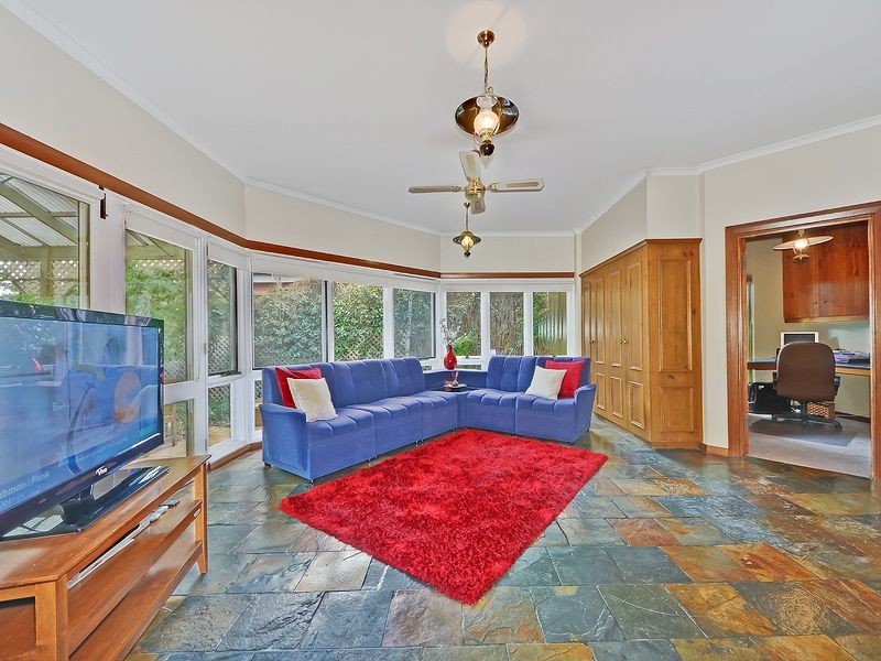 2 Grevillea Drive, Banksia Park SA 5091