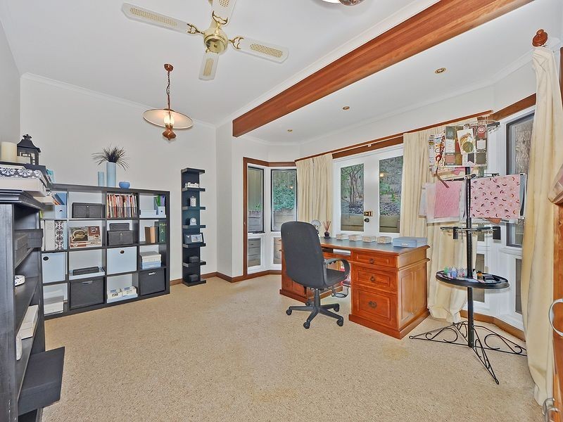 2 Grevillea Drive, Banksia Park SA 5091