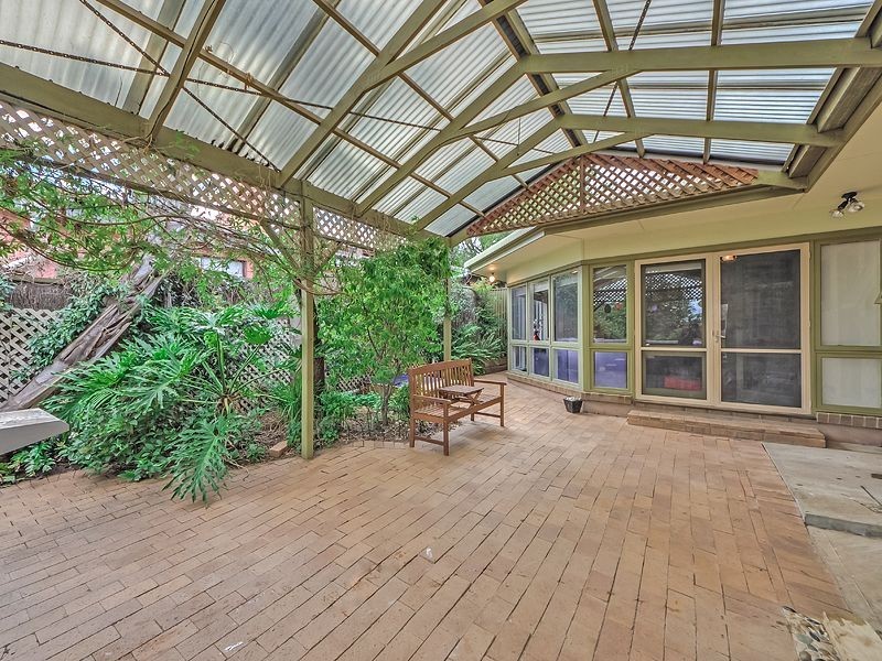 2 Grevillea Drive, Banksia Park SA 5091