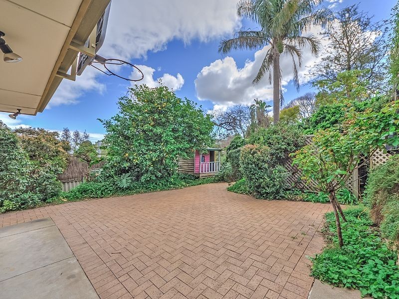 2 Grevillea Drive, Banksia Park SA 5091