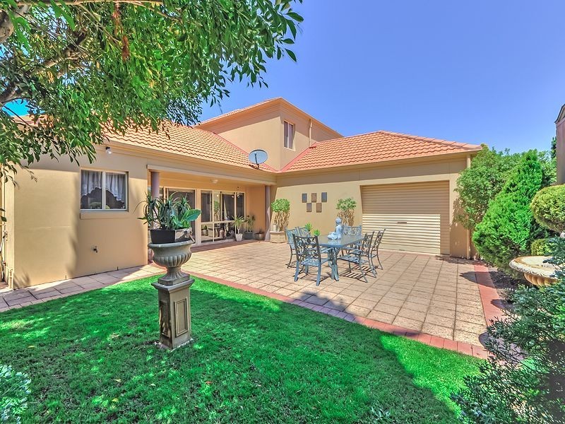 18 Highgate Place, Golden Grove SA 5125