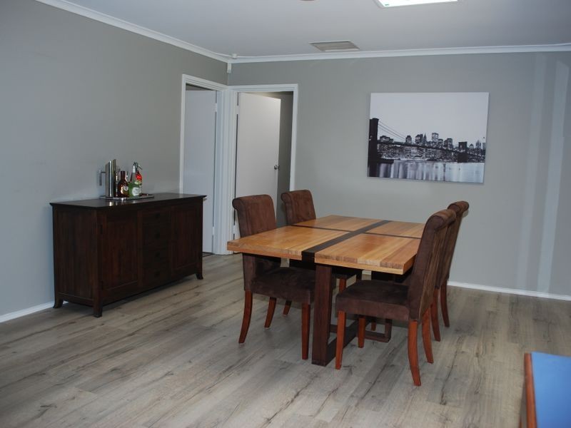 11 Greenwood Drive, St Agnes SA 5097
