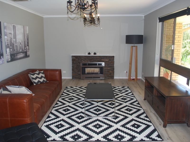 11 Greenwood Drive, St Agnes SA 5097