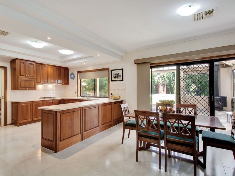 37 Lipson Reach Road, Gulfview Heights SA 5096