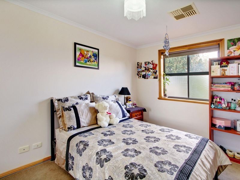 37 Lipson Reach Road, Gulfview Heights SA 5096