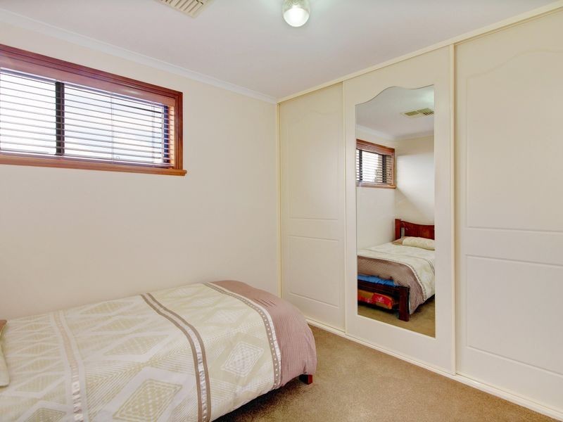 37 Lipson Reach Road, Gulfview Heights SA 5096