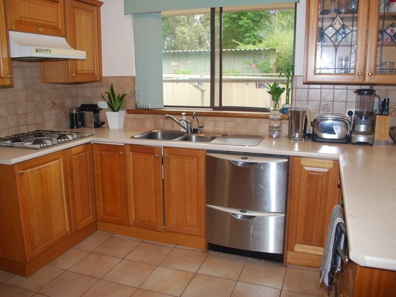 56 De Sassenay Crescent, Modbury Heights SA 5092