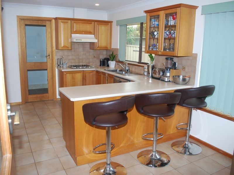 56 De Sassenay Crescent, Modbury Heights SA 5092