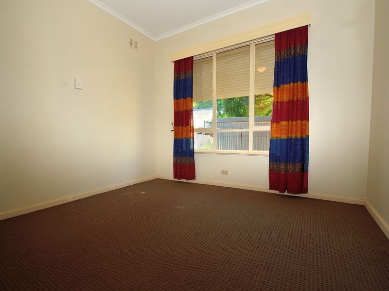 16 Robert Road, Hillbank SA 5112