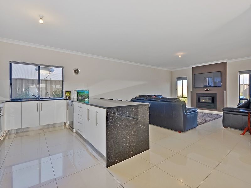 1 Barrow Road, Golden Grove SA 5125