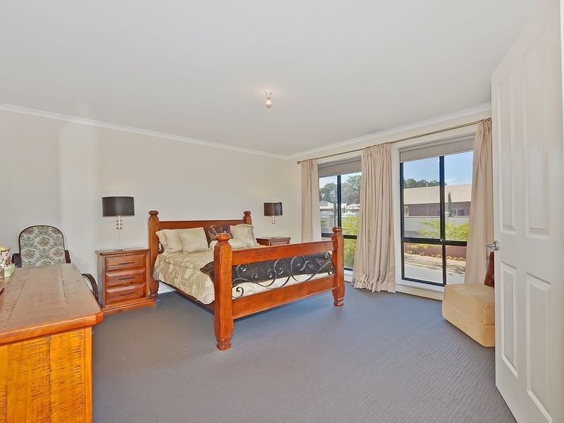 1 Barrow Road, Golden Grove SA 5125