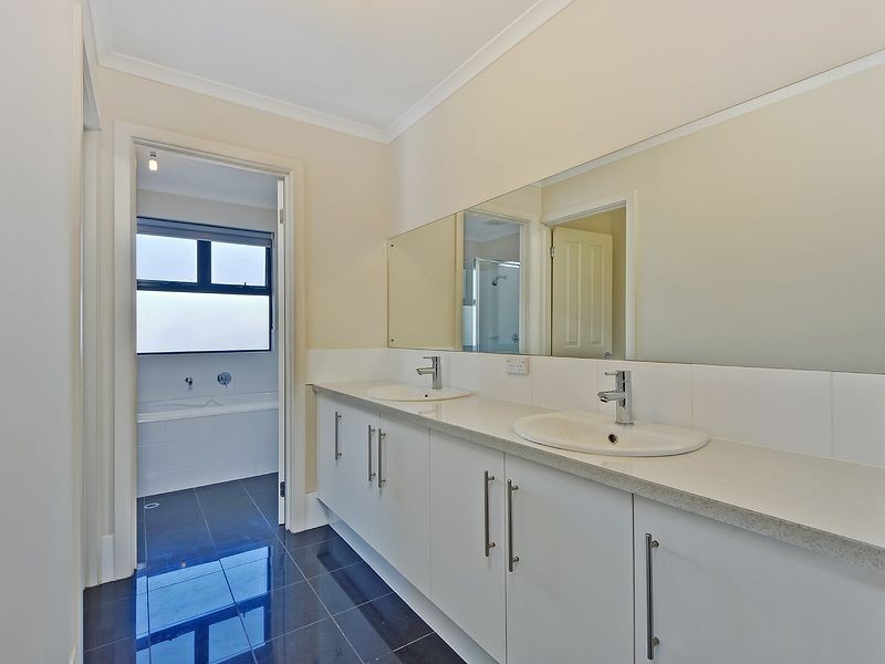 1 Barrow Road, Golden Grove SA 5125