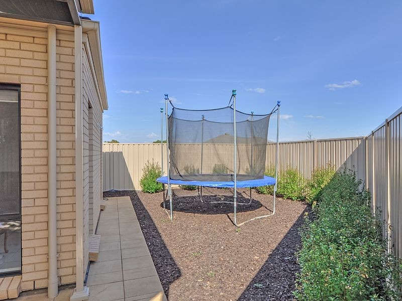 1 Barrow Road, Golden Grove SA 5125