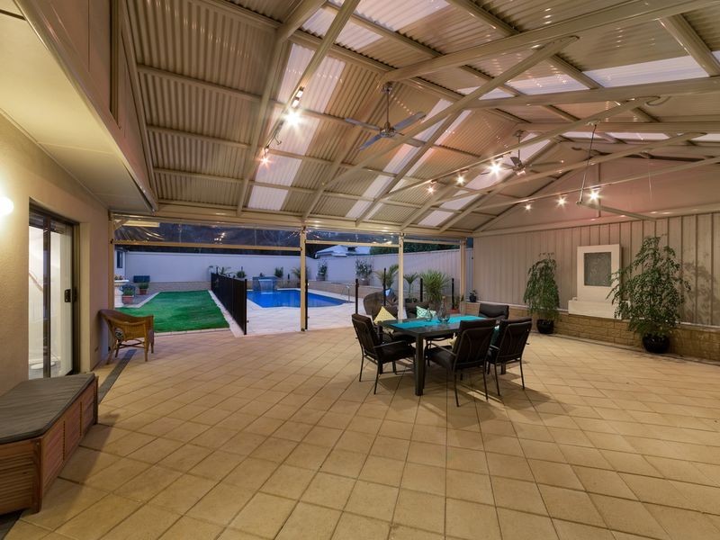 9 Tregeagle Ave, Tea Tree Gully SA 5091