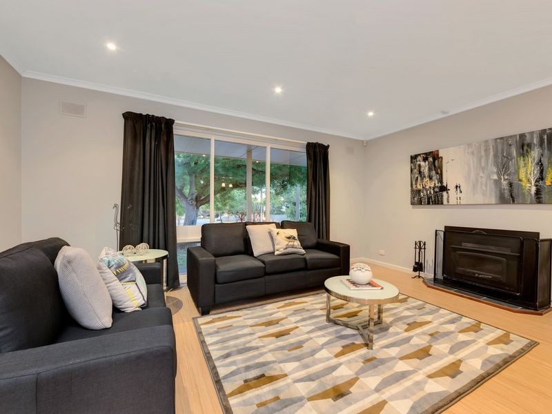 9 Tregeagle Ave, Tea Tree Gully SA 5091