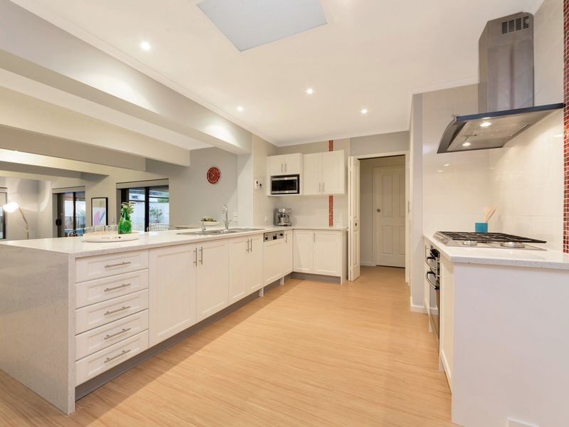9 Tregeagle Ave, Tea Tree Gully SA 5091
