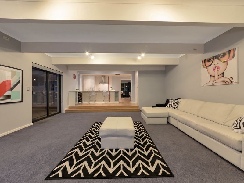 9 Tregeagle Ave, Tea Tree Gully SA 5091