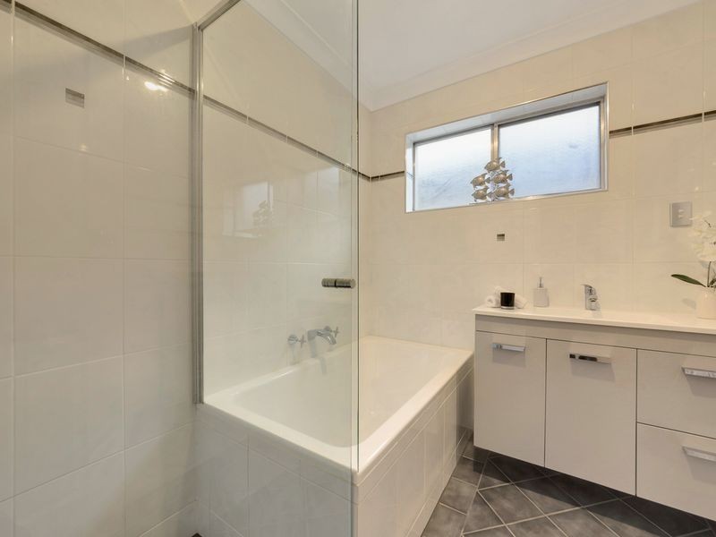 9 Tregeagle Ave, Tea Tree Gully SA 5091
