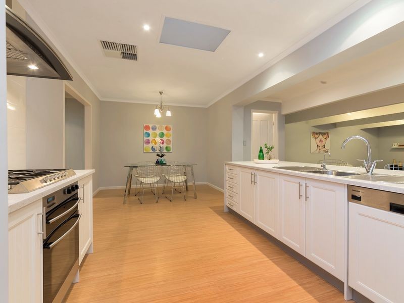 9 Tregeagle Ave, Tea Tree Gully SA 5091