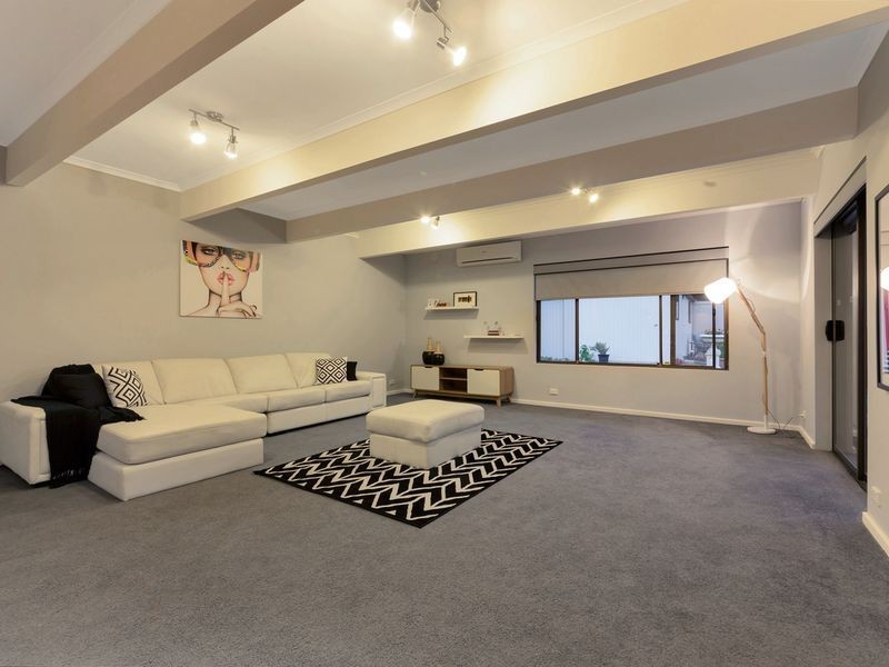 9 Tregeagle Ave, Tea Tree Gully SA 5091