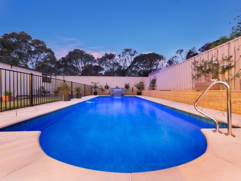 9 Tregeagle Ave, Tea Tree Gully SA 5091