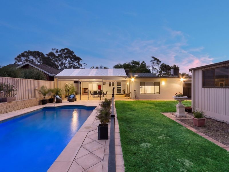 9 Tregeagle Ave, Tea Tree Gully SA 5091