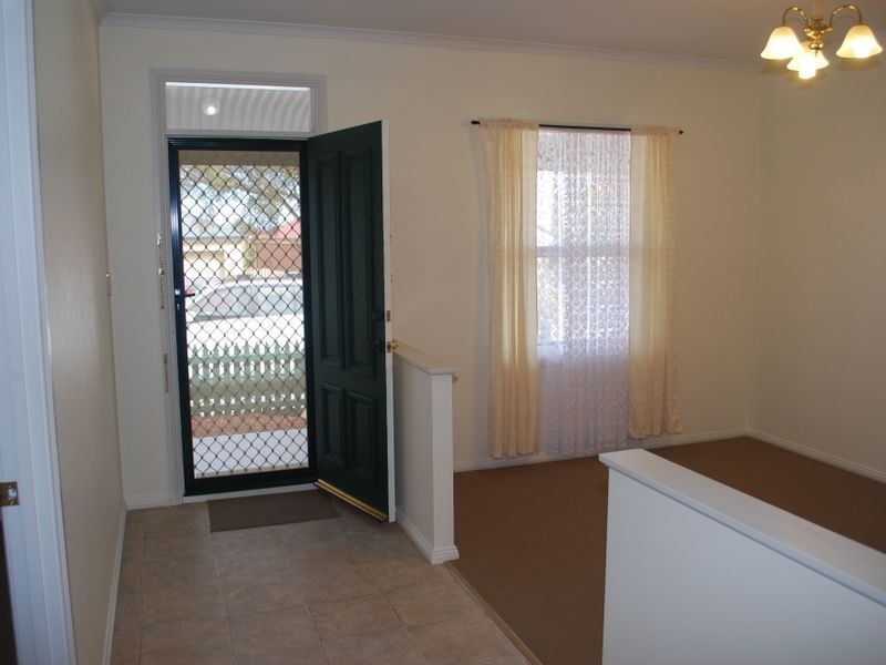 27 Chatswood Grove, Golden Grove SA 5125