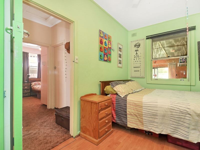 13 Cowra Ave, Gilles Plains SA 5086