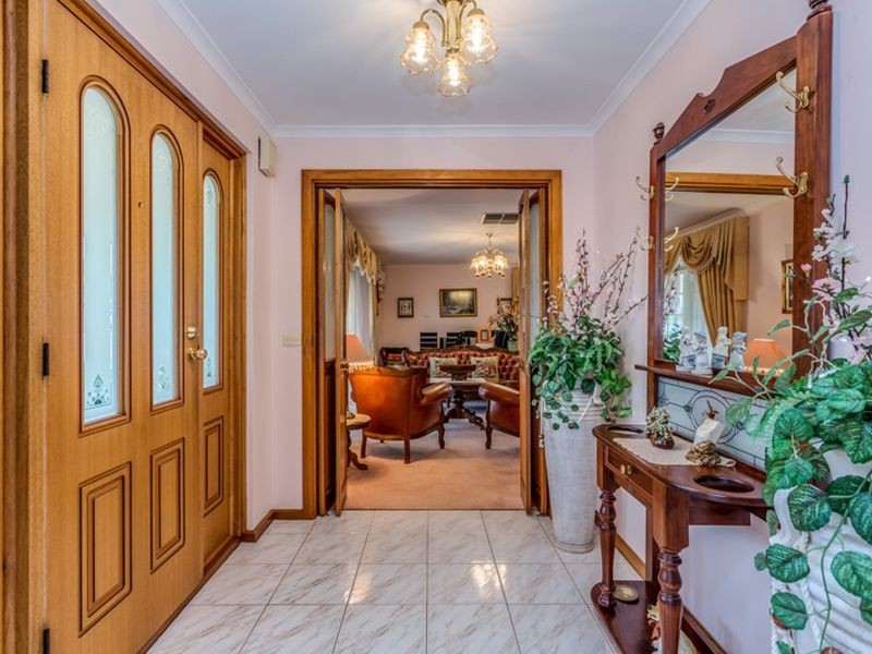 33 Baldwin Court, Wynn Vale SA 5127