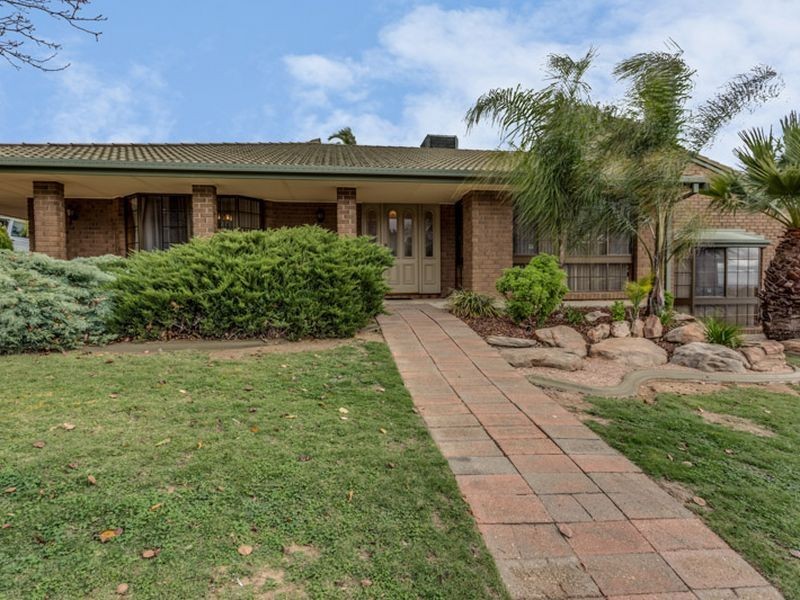 33 Baldwin Court, Wynn Vale SA 5127