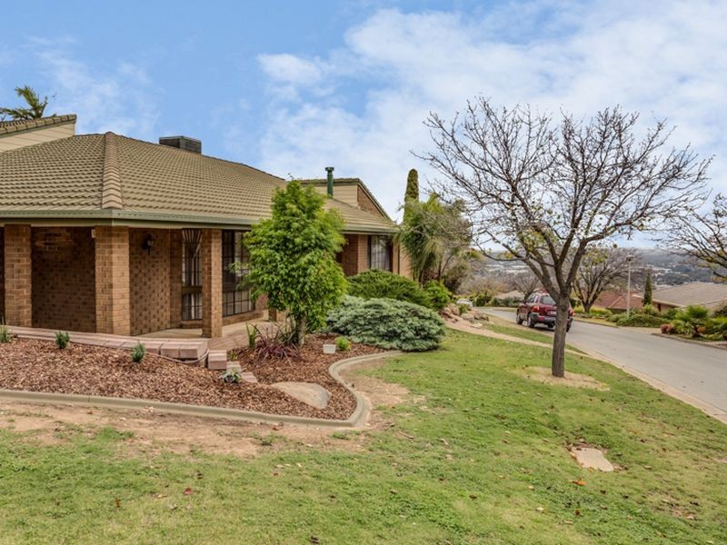 33 Baldwin Court, Wynn Vale SA 5127