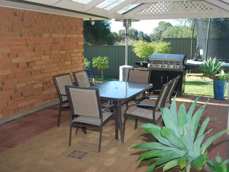 2 Dutton Court, Golden Grove SA 5125