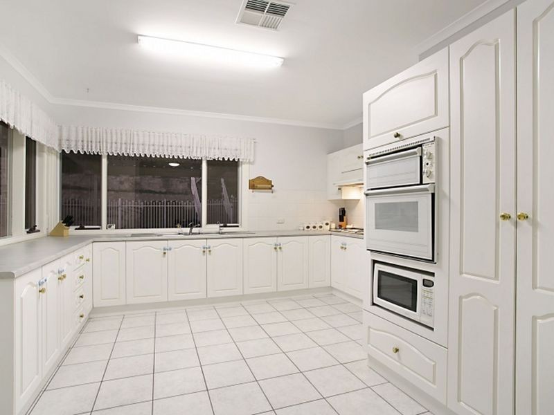 60 Coomurra Drive, Salisbury Heights SA 5109