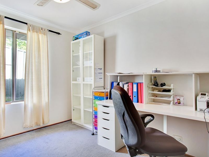 24 Coachhouse Drive, Gulfview Heights SA 5096