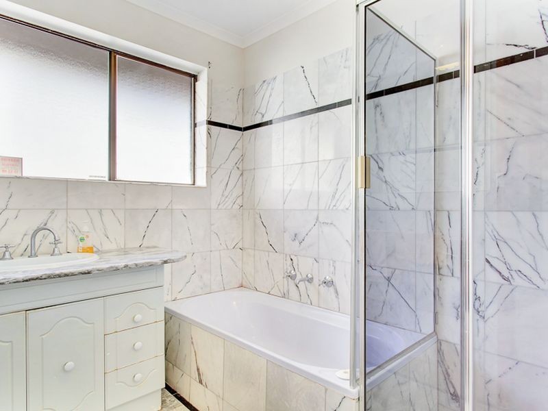 24 Coachhouse Drive, Gulfview Heights SA 5096