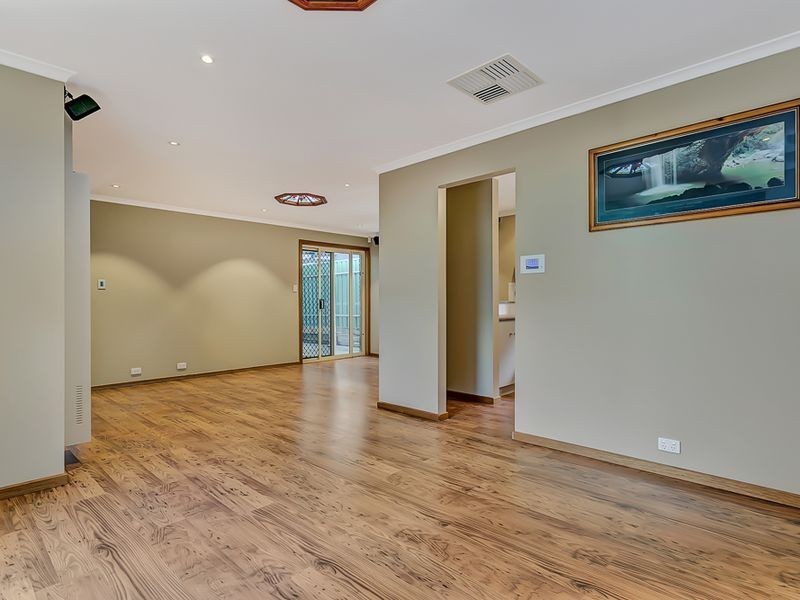 12 Gilchrist Close, Greenwith SA 5125